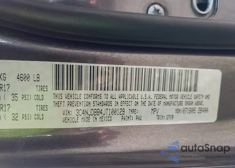 2018 Jeep Compass Latitude 4X4 из США, поврежденный, VIN 3C4NJDBB4JT100129